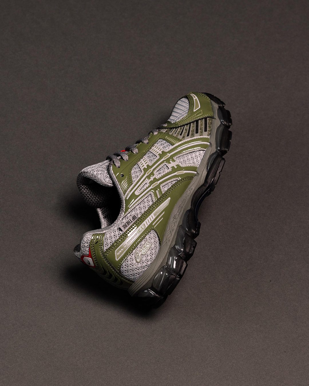 【国内 2025年 10/11 発売】UP THERE × ASICS GEL-KAYANO 12.1 (アップゼア アシックス ゲルカヤノ) [1203A869.021]