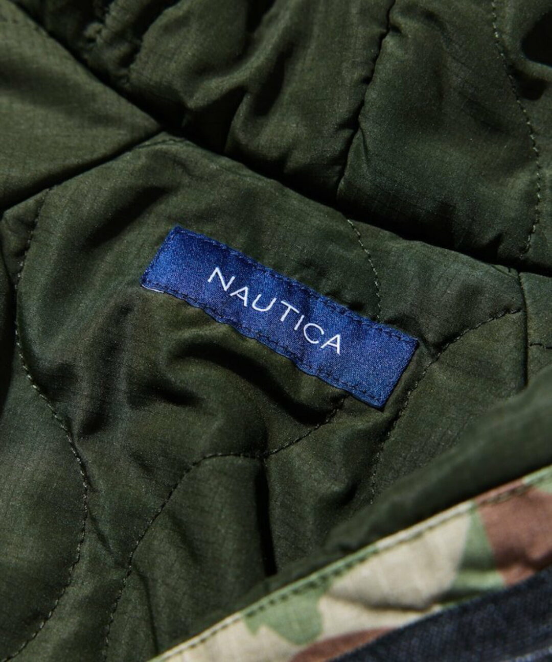 NAUTICA “ビックシルエット 中綿キルト リップストップ ミリタリーショートブルゾン”が2025年 9月下旬 発売 (ノーティカ)