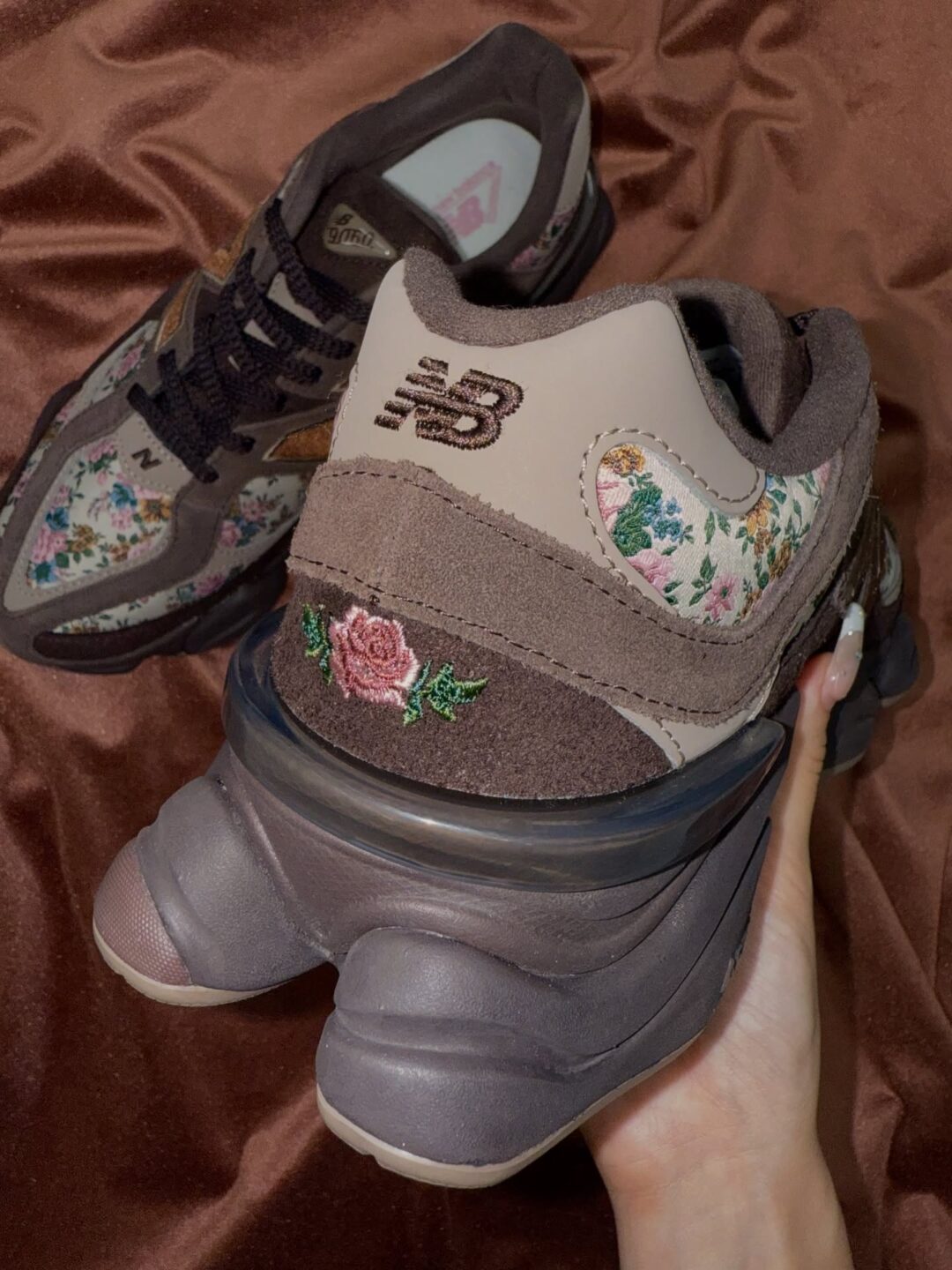 【近日発売】atmos pink × New Balance U9060 (アトモス ピンク ニューバランス)