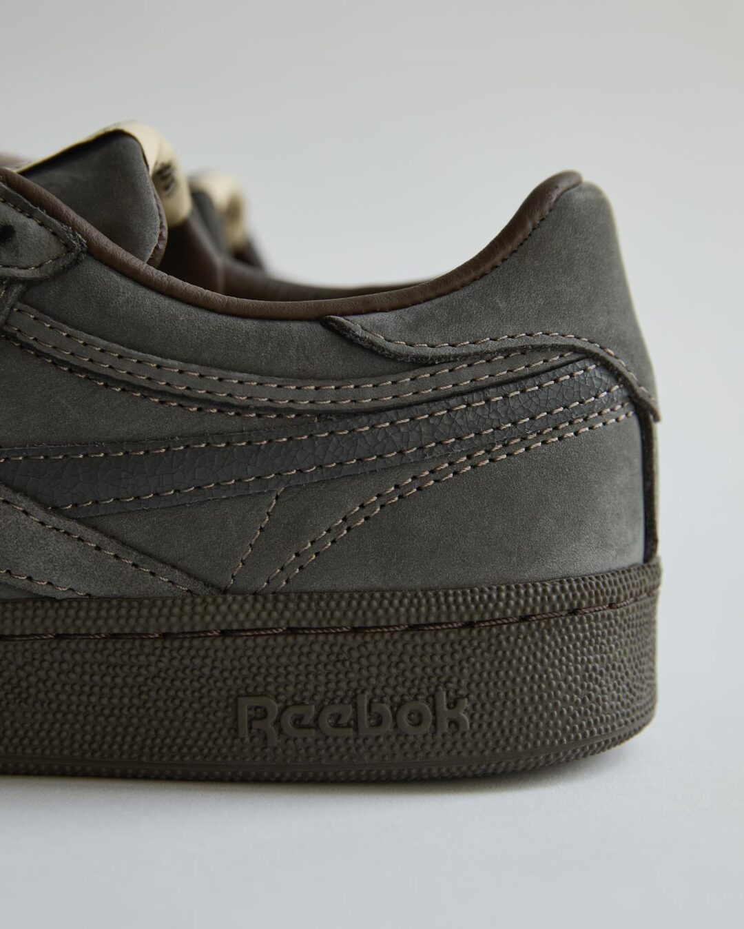 【2025年 9/12 発売】Reebok x Khakis “Street Smarts” (リーボック カーキス)