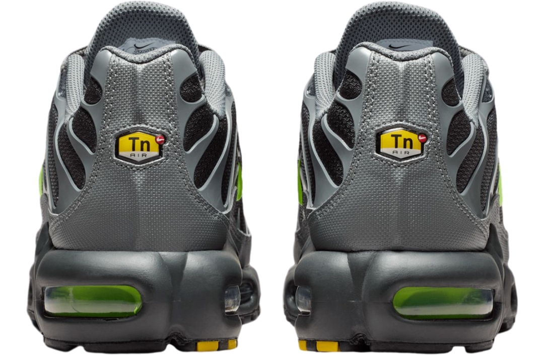 【国内 2025年 9/11 発売】NIKE AIR MAX PLUS “Smoke Grey/Volt” (ナイキ エア マックス プラス “スモークグレー/ボルト”) [DM0032-026]