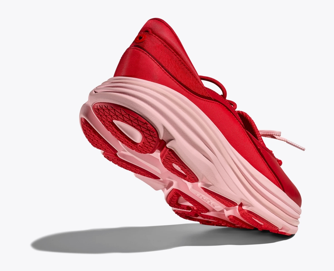 【2025年 10月 発売予定】HOKA BONDI MARY JANE “Black/Cerise” (ホカ ボンダイ メリージェーン) [1171546-BBLC/1171546-CRSRS]