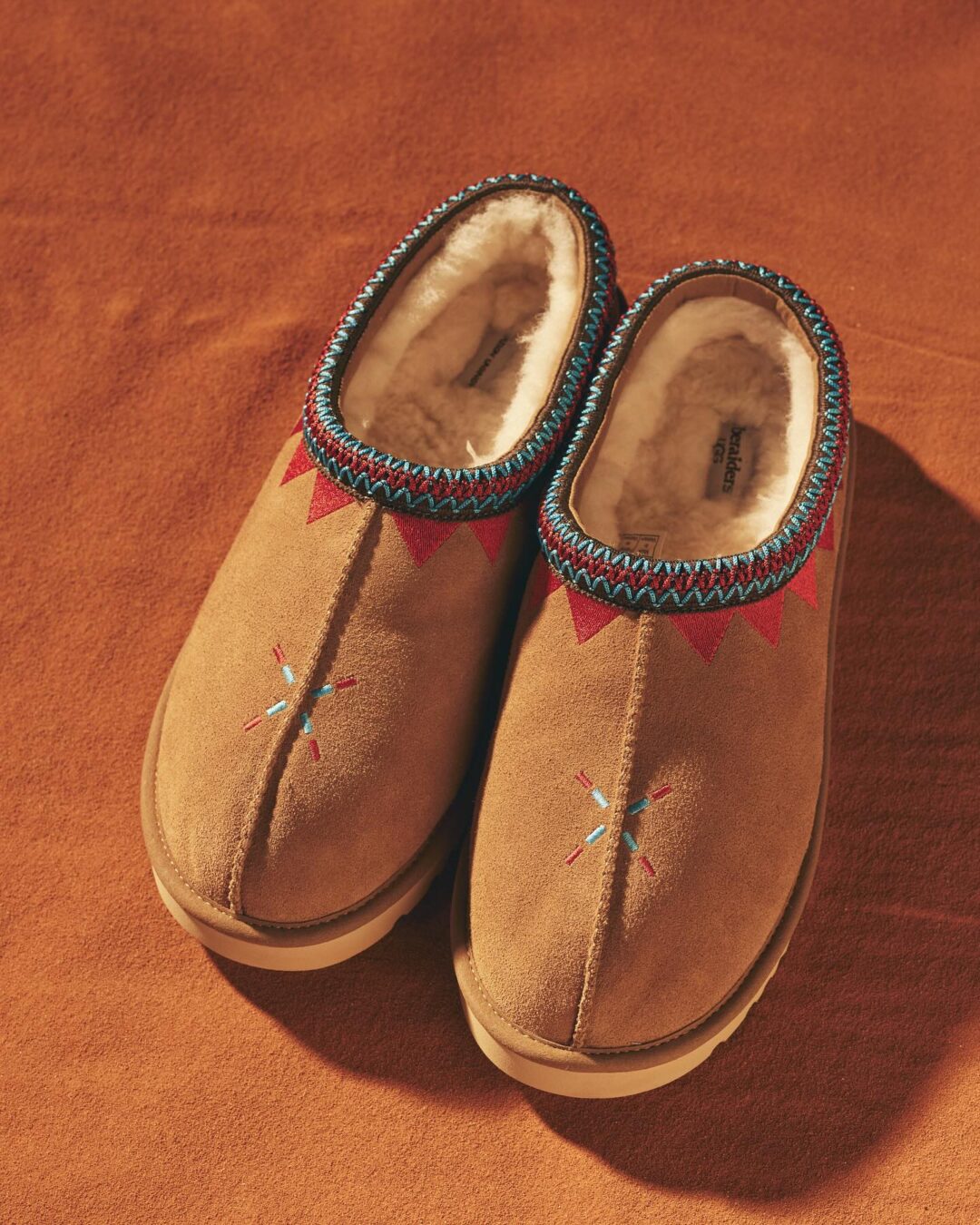 UGG × Liberaiders コラボレーション 2025年秋冬コレクションが9/15 発売 (アグ リベレイダース)