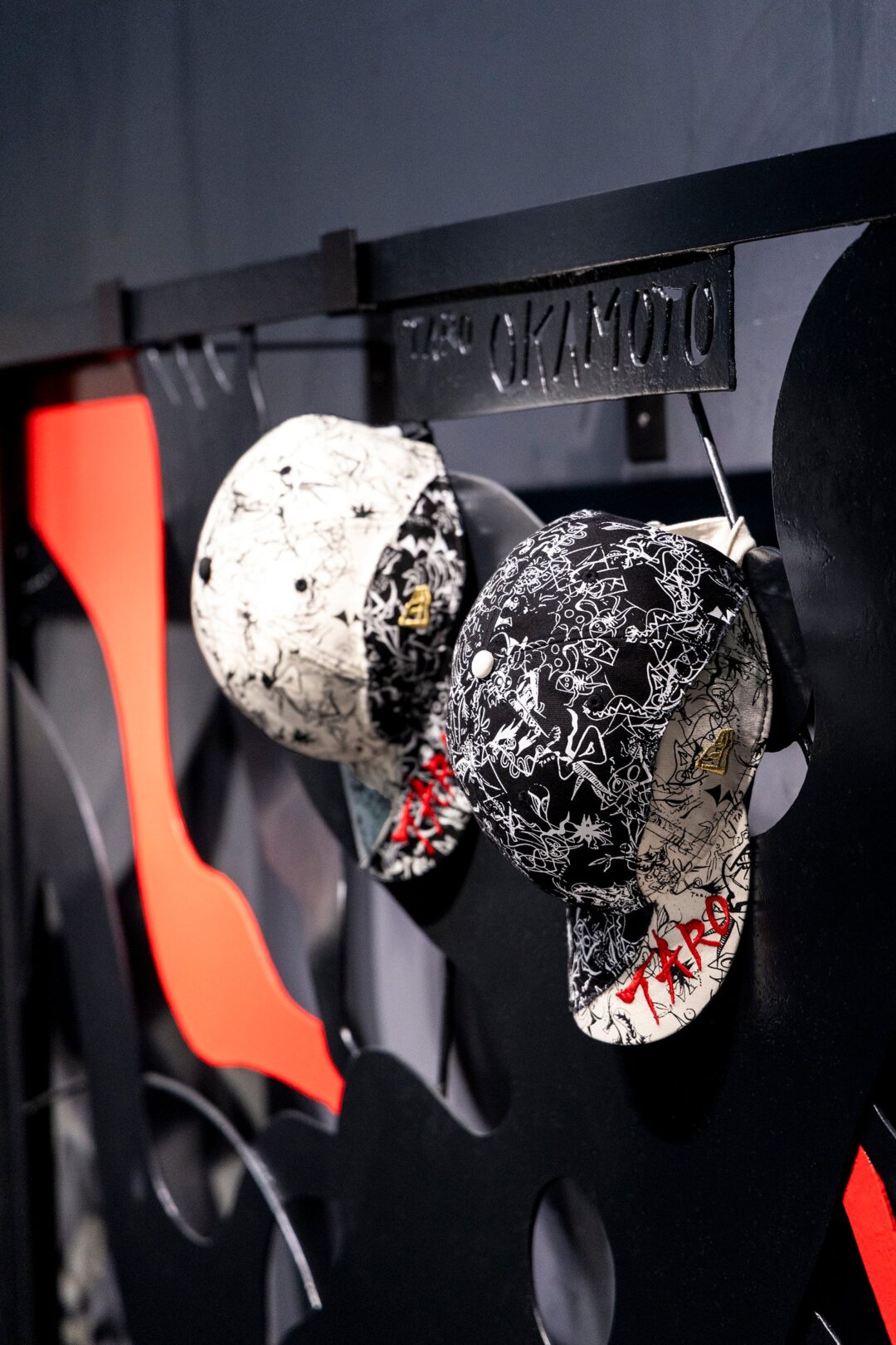 岡本太郎 × New Era コラボが2025年 10/9 発売 (Taro Okamoto ニューエラ)