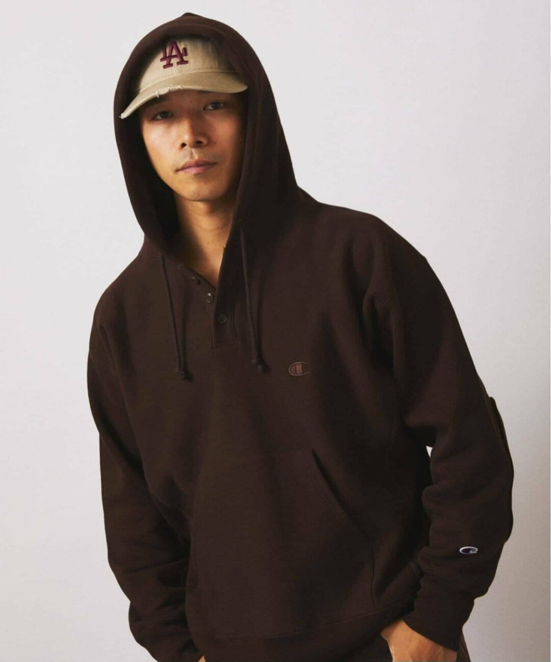 Champion × JOURNAL STANDARD relume 2025 FW 別注 R/W エルボーパッチ ヘンリーネックパーカーが11月下旬 発売 (チャンピオン ジャーナルスタンダード)