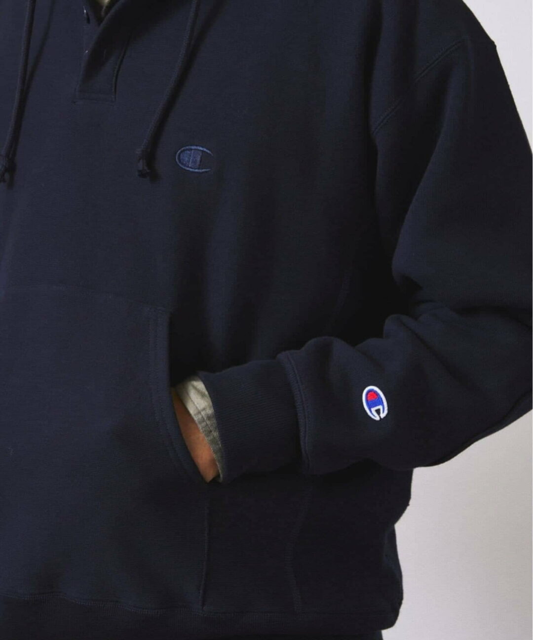 Champion × JOURNAL STANDARD relume 2025 FW 別注 R/W エルボーパッチ ヘンリーネックパーカーが11月下旬 発売 (チャンピオン ジャーナルスタンダード)