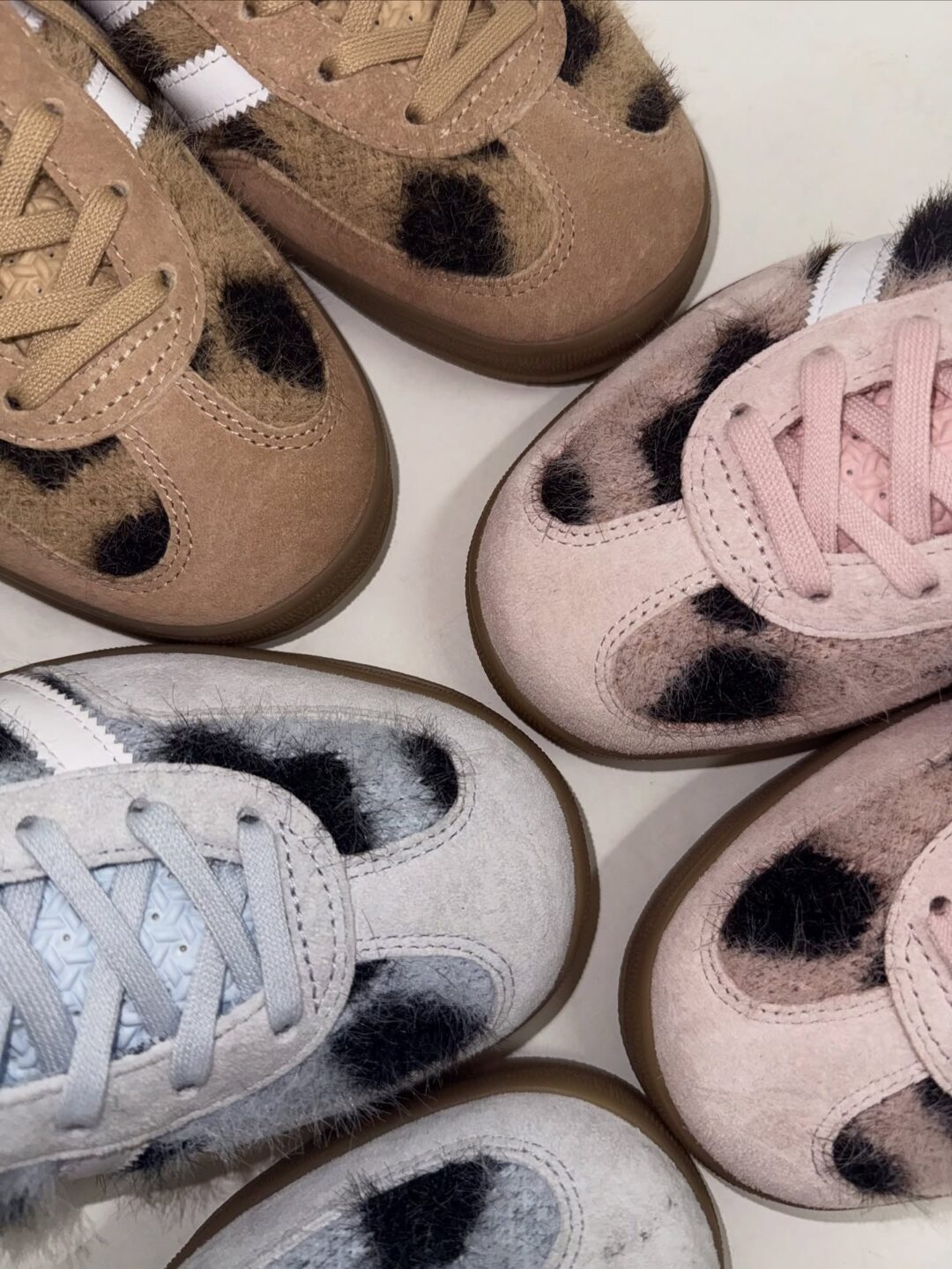 【近日発売】atmos pink × adidas Originals GAZELLE INDOOR “Trinity Leopard” (アトモス ピンク アディダス オリジナルス ガゼル インドア “トリニティレオパード”)