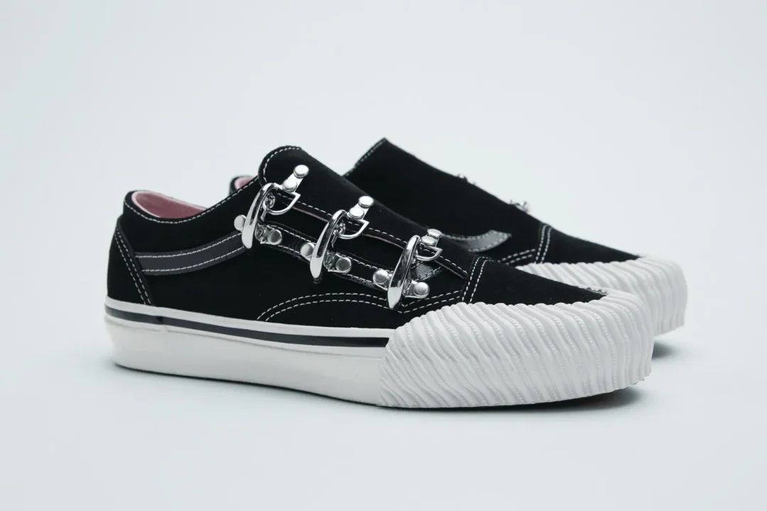 【2025年 9/5 発売】「Karina Rozunko」デザインモデル VANS PREMIUM OLD SKOOL WRAP (カリナ・ロズンコ バンズ プレミアム オールドスクール ラップ) [VN000EGXBA2]