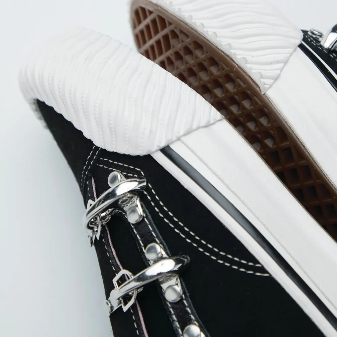 【2025年 9/5 発売】「Karina Rozunko」デザインモデル VANS PREMIUM OLD SKOOL WRAP (カリナ・ロズンコ バンズ プレミアム オールドスクール ラップ) [VN000EGXBA2]