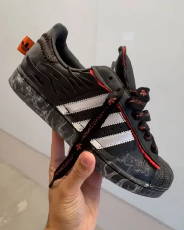 Hellstar × adidas Originals SUPERSTAR (ヘルスター アディダス オリジナルス スーパースター)