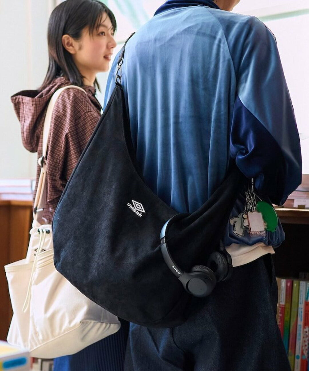 FREAK’S STORE × UMBRO 2025 FW 別注 “SP Brushed Round Shoulder Bag”が発売 (フリークスストア アンブロ)