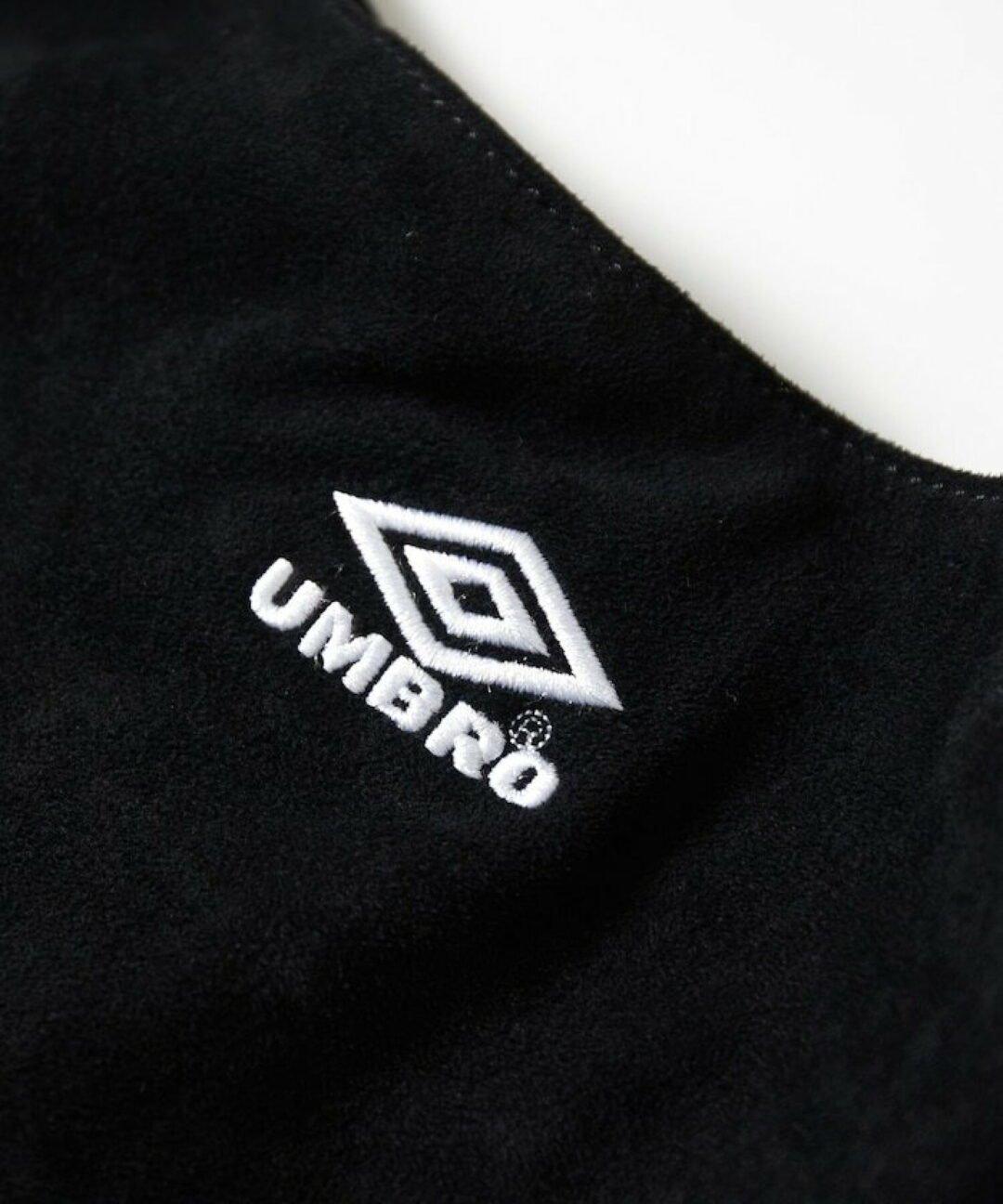 FREAK’S STORE × UMBRO 2025 FW 別注 “SP Brushed Round Shoulder Bag”が発売 (フリークスストア アンブロ)