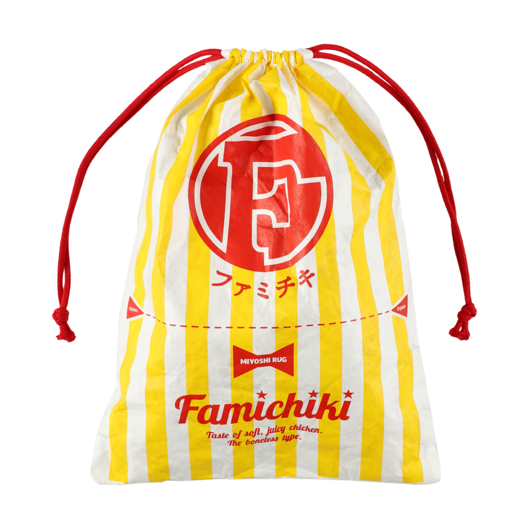 「ファミチキ」ルームシューズが発売！ファミチキの袋をイメージした専用のポーチ付き！