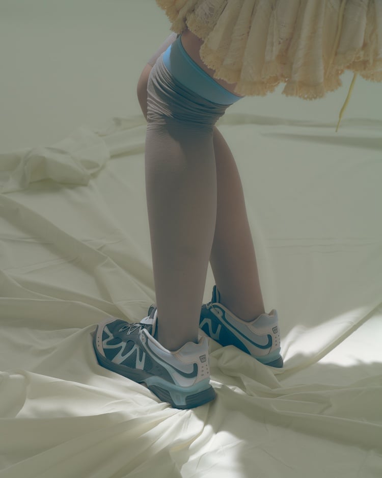 【2025年 10/1 発売】Ray BEAMS 限定カラー SALOMON XT-WHISPER “Grisaille” (レイビームス サロモン)