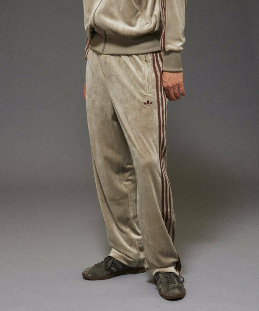 【2025年 10/9 発売】JOURNAL STANDARD × adidas Originals “TOBACCO & Track Top & Pants “Grey” (ジャーナルスタンダード アディダス オリジナルス タバコ トラックトップ & パンツ “グレー”) [HQ9177/KD9377/KD9388]