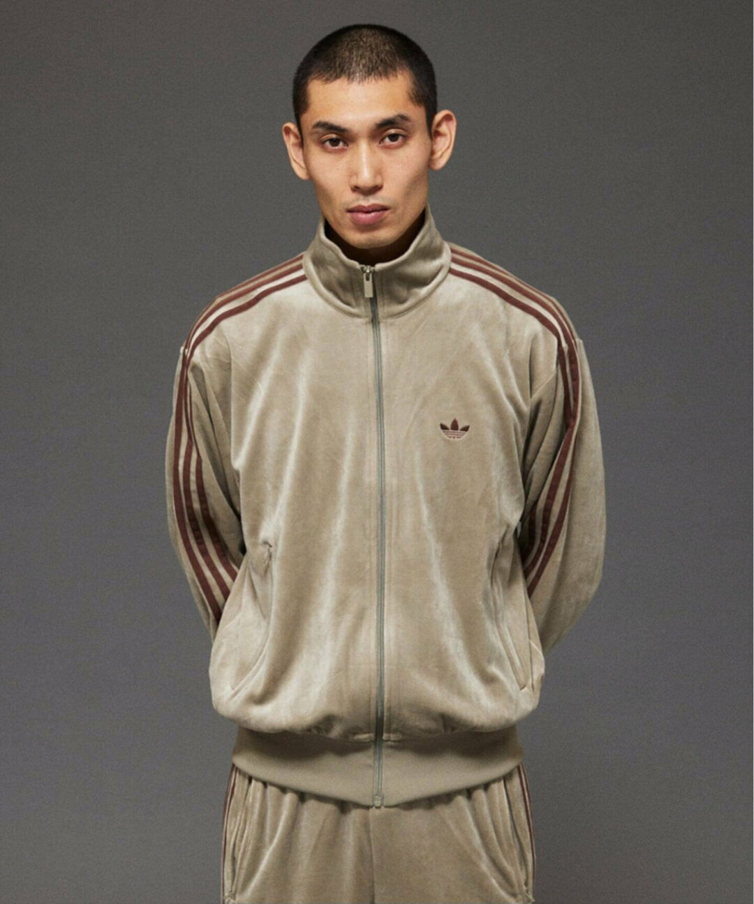 【2025年 10/9 発売】JOURNAL STANDARD × adidas Originals “TOBACCO & Track Top & Pants “Grey” (ジャーナルスタンダード アディダス オリジナルス タバコ トラックトップ & パンツ “グレー”) [HQ9177/KD9377/KD9388]