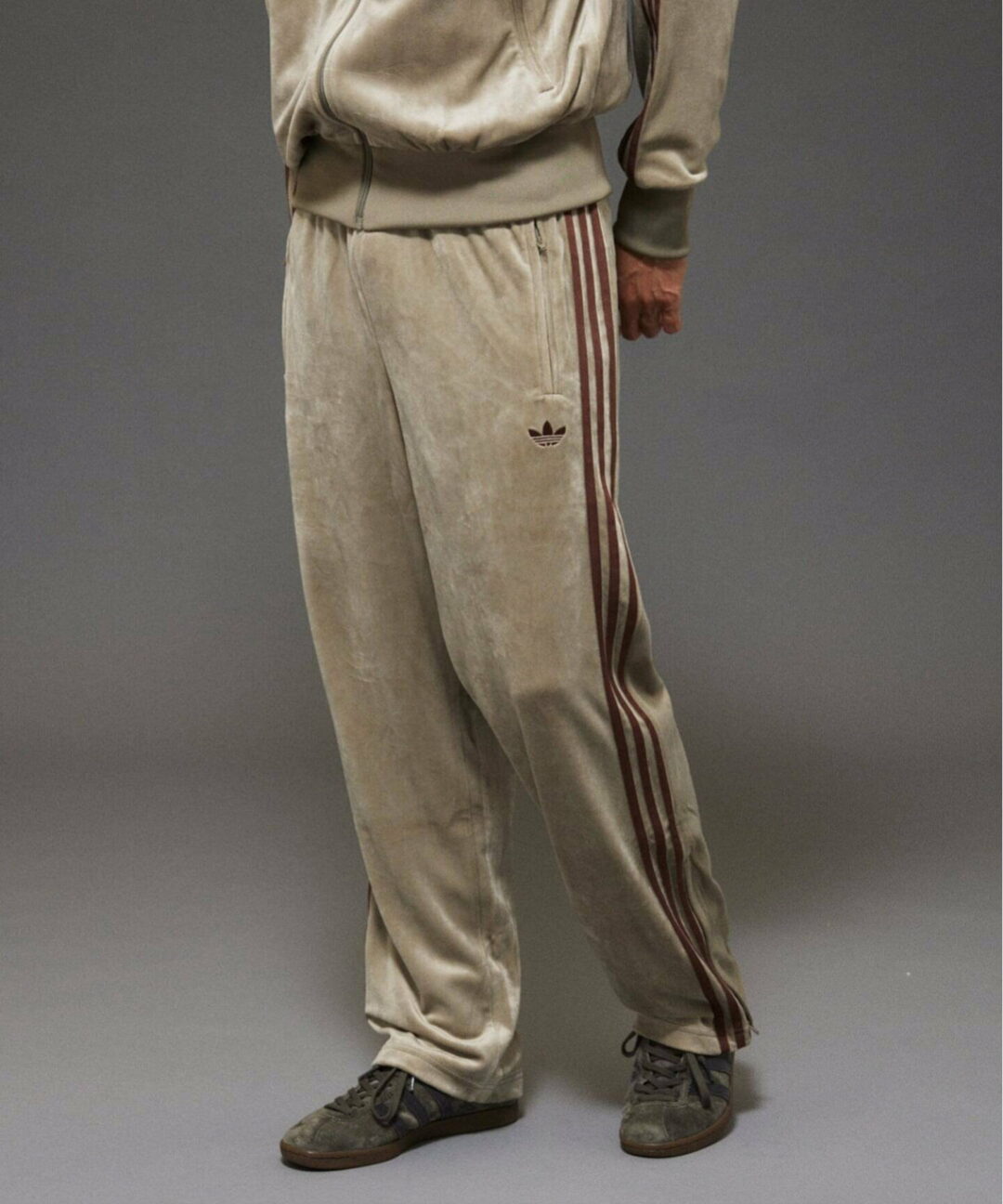 【2025年 10/9 発売】JOURNAL STANDARD × adidas Originals “TOBACCO & Track Top & Pants “Grey” (ジャーナルスタンダード アディダス オリジナルス タバコ トラックトップ & パンツ “グレー”) [HQ9177/KD9377/KD9388]