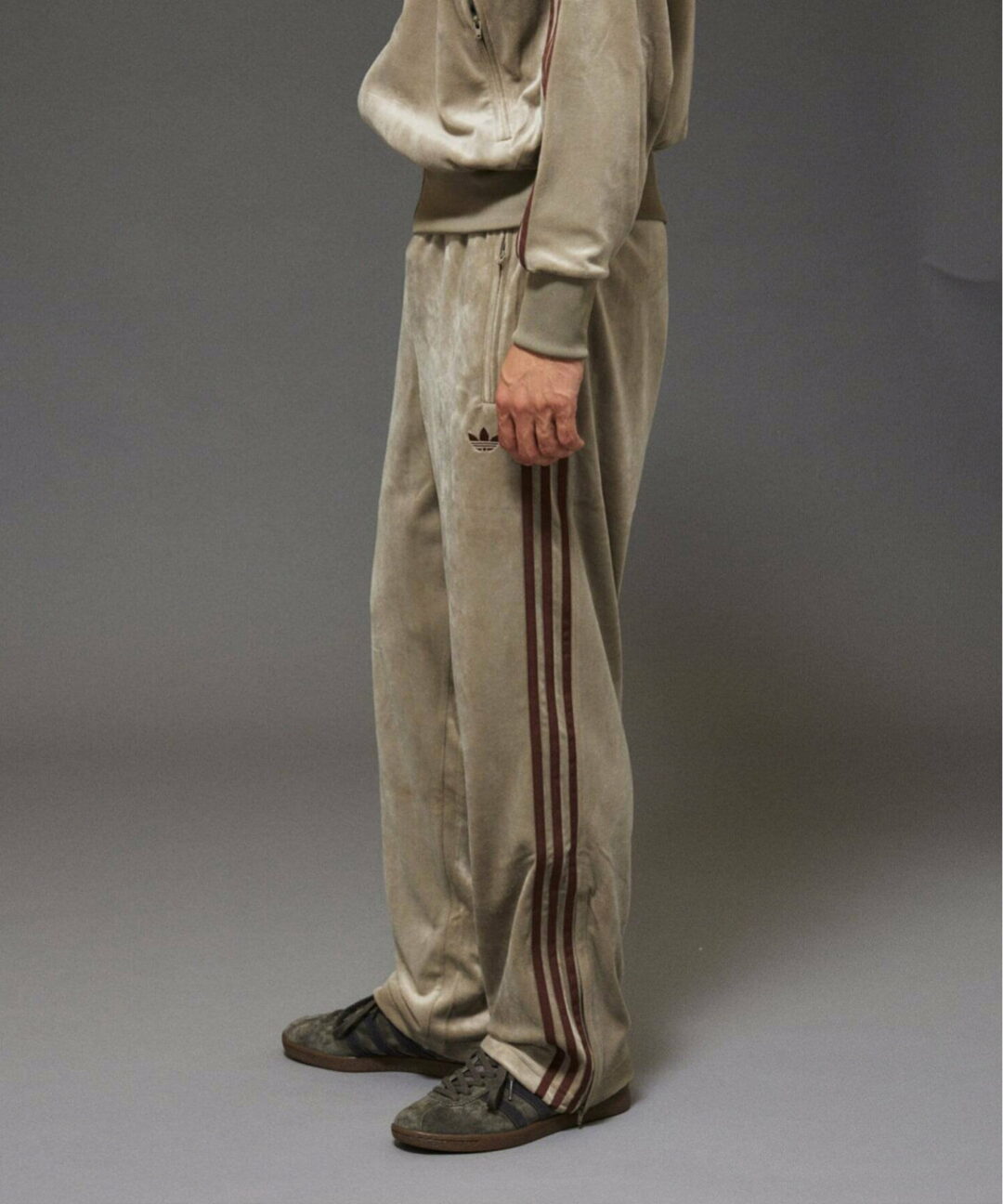 【2025年 10/9 発売】JOURNAL STANDARD × adidas Originals “TOBACCO & Track Top & Pants “Grey” (ジャーナルスタンダード アディダス オリジナルス タバコ トラックトップ & パンツ “グレー”) [HQ9177/KD9377/KD9388]