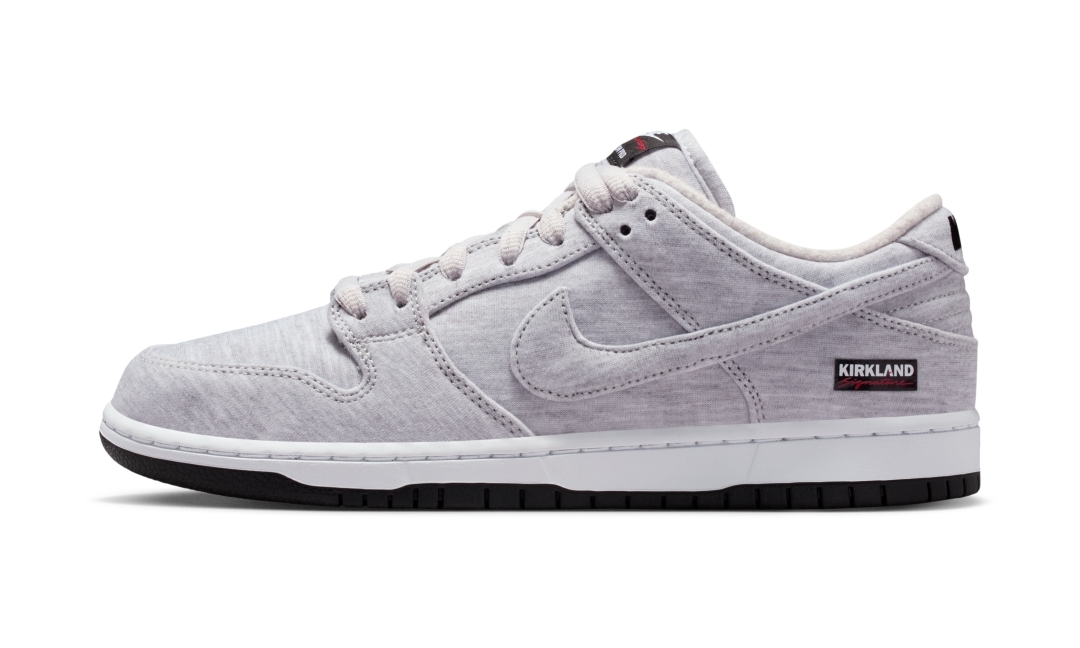 【2025年末 発売予定】Kirkland Signature × NIKE SB DUNK LOW PRO QS “Grey Fog” (カークランド シグネチャー ナイキ ダンク ロー プロ) [IF0673-001]