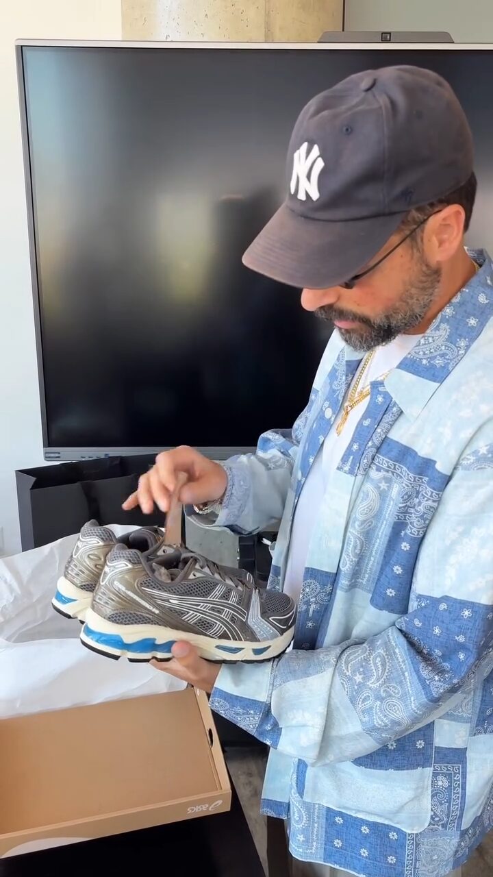 【2025年 10月初旬 発売予定】KITH Ronnie Fieg x ASICS GEL-KAYANO 14 “Chicago” (キス ロニー・ファイグ アシックス ゲルカヤノ “シカゴ”)