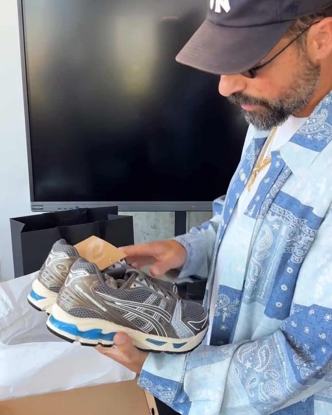 【2025年 10月初旬 発売予定】KITH Ronnie Fieg x ASICS GEL-KAYANO 14 “Chicago” (キス ロニー・ファイグ アシックス ゲルカヤノ “シカゴ”)