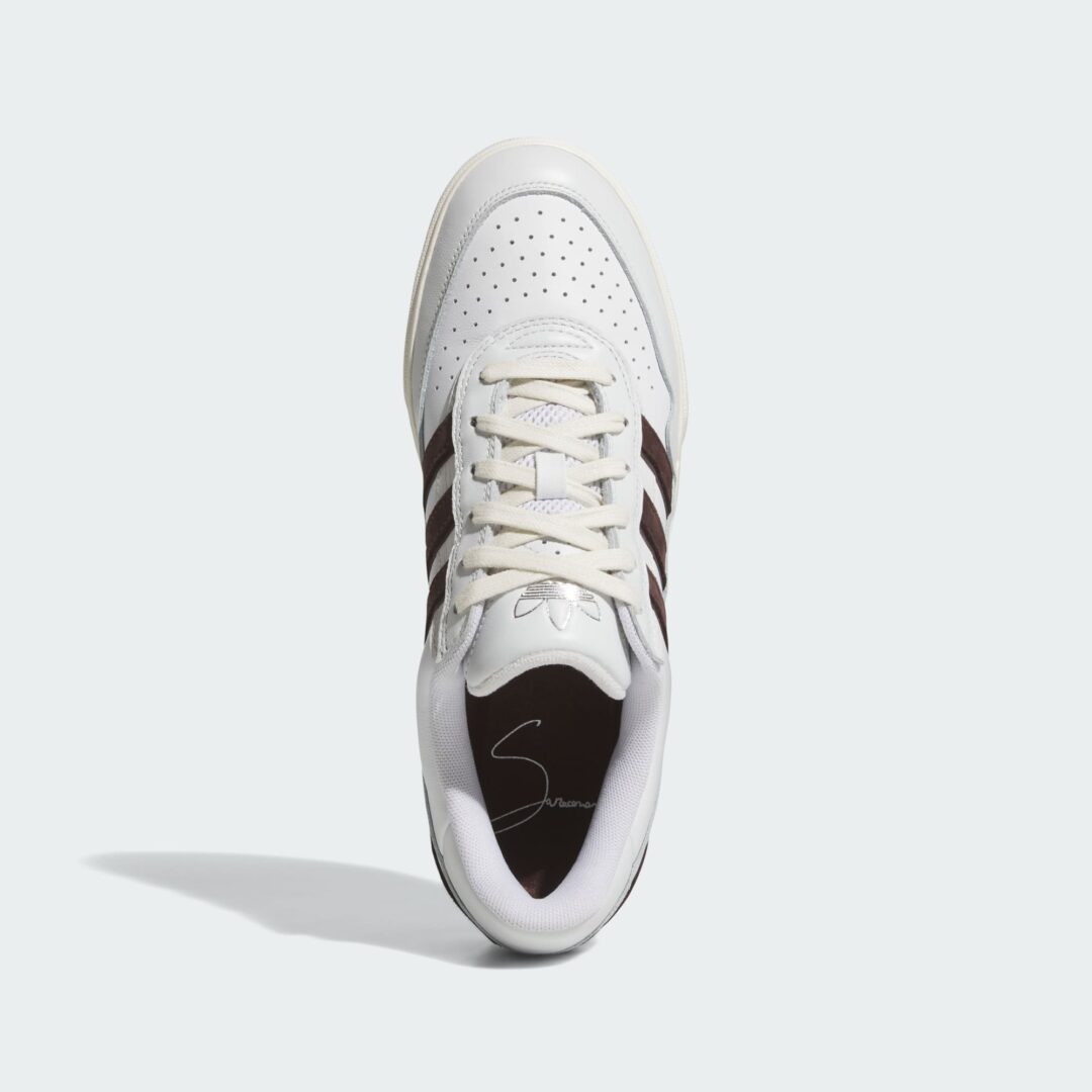 【2025年 9/8 発売】Zach × adidas Originals TYSHAWN II “Crystal White/Shadow Brown” (ザック・サラセノ アディダス オリジナルス タイショーン 2) [JQ1620]