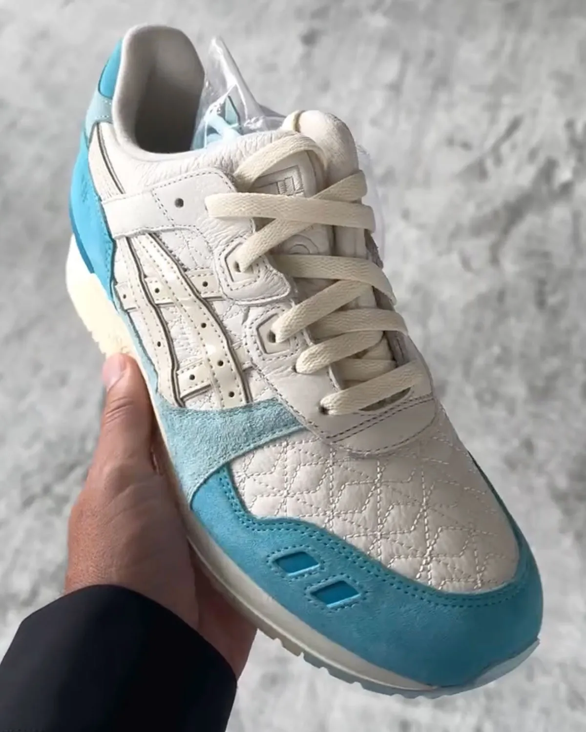 【2025年末 発売予定】KITH Ronnie Fieg x ASICS GEL-LYTE III “Cream/Baby Blue” (キス ロニー・ファイグ アシックス ゲルライト)