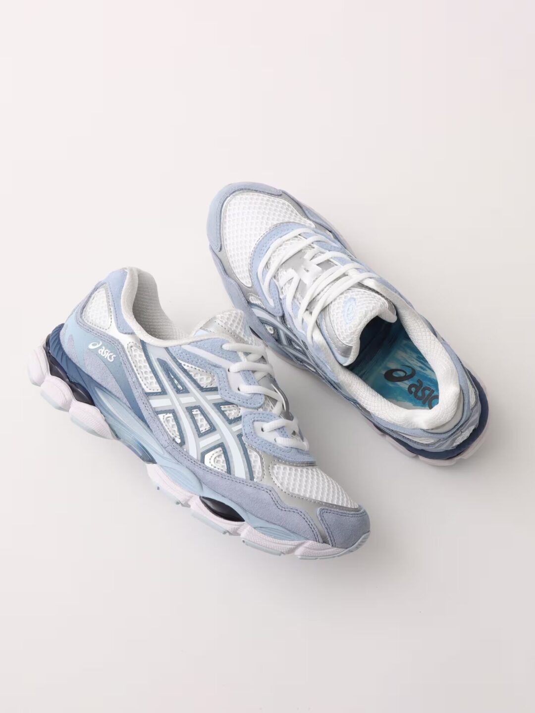 【2025年 10/23 発売】atmos / ASICS GEL-NYC “Hyozan” (アトモス アシックス ゲル エヌワイシー “氷山/ヒョウザン”) [1203A975.100]