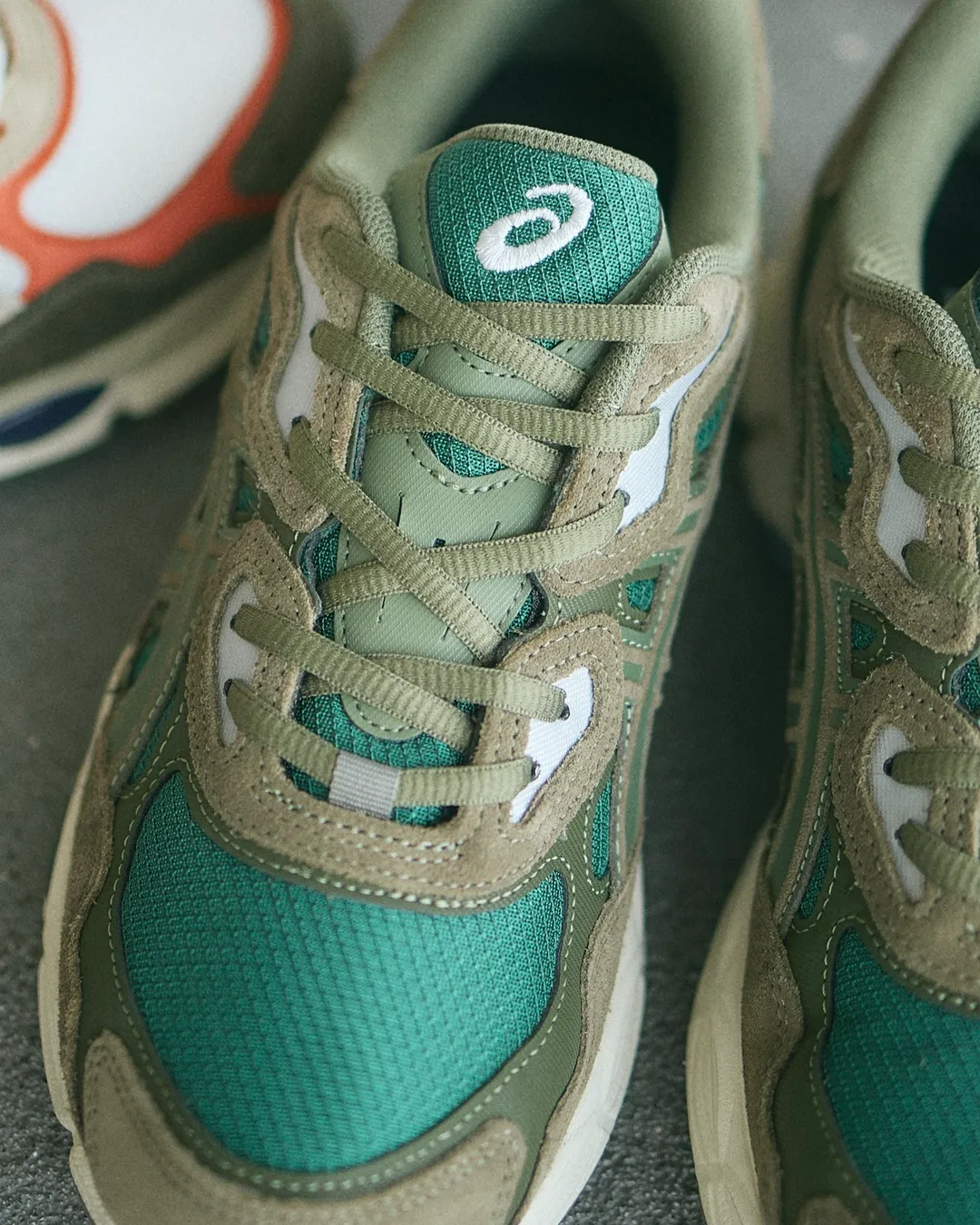 【2025年 9/25 発売】ASICS GEL-NYC “Cream/Grove” (アシックス ゲル エヌワイシー) [1203A383.108/1203A739.300]