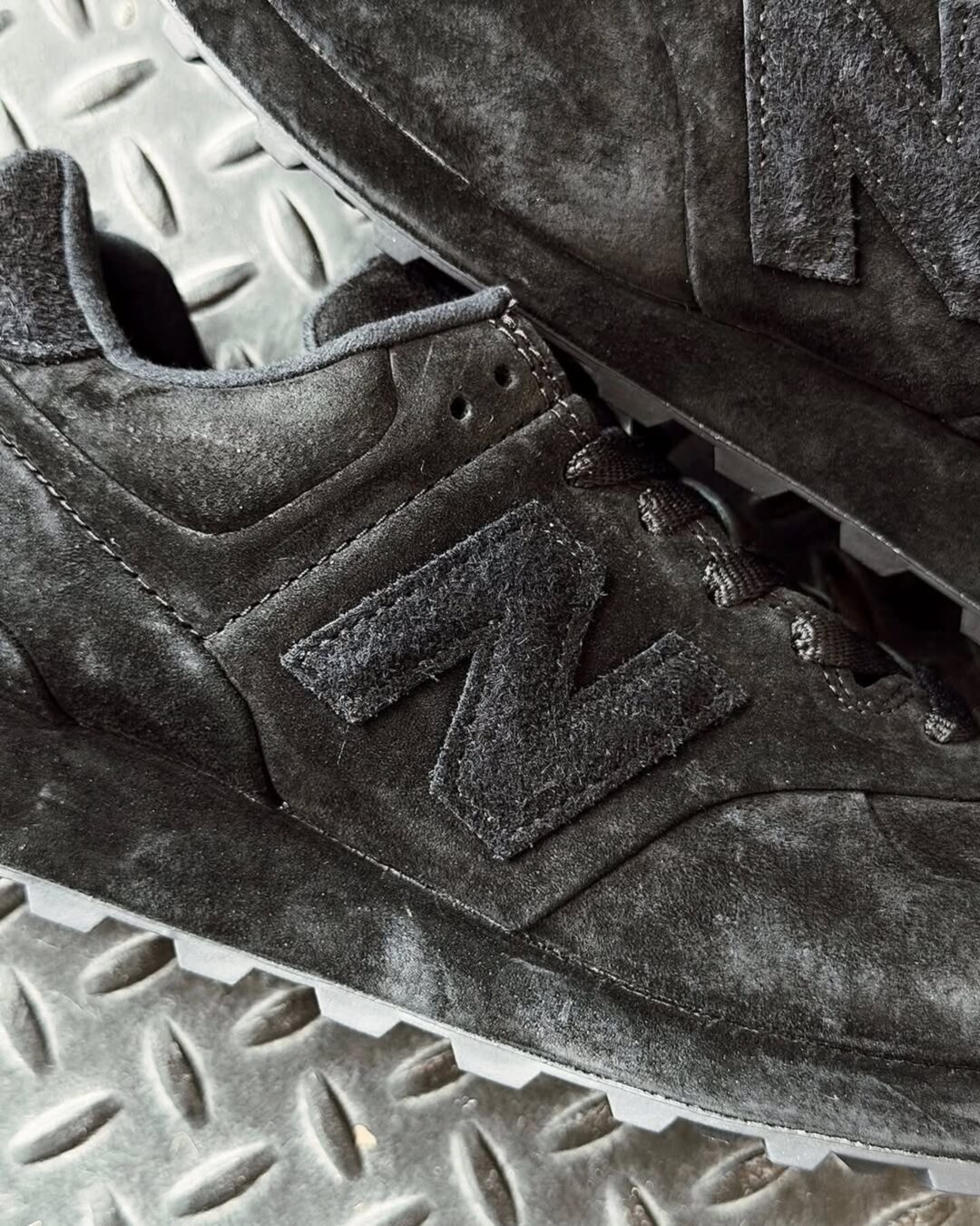 【2025年 9/23 発売】Stone Island x New Balance 2025 FW 574 LEGACY Ghost (ストーンアイランド ニューバランス 2025年 秋冬)
