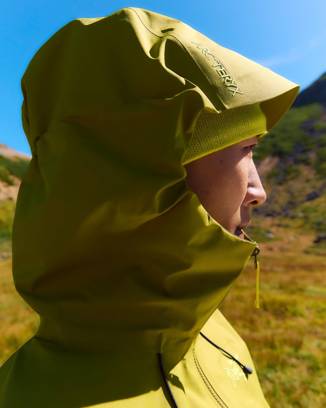 ARC’TERYX / BEAMS EXCLUSIVE “オリーブモスカラー”を採用したコレクションが2025年 10/2 発売 (アークテリクス ビームス)