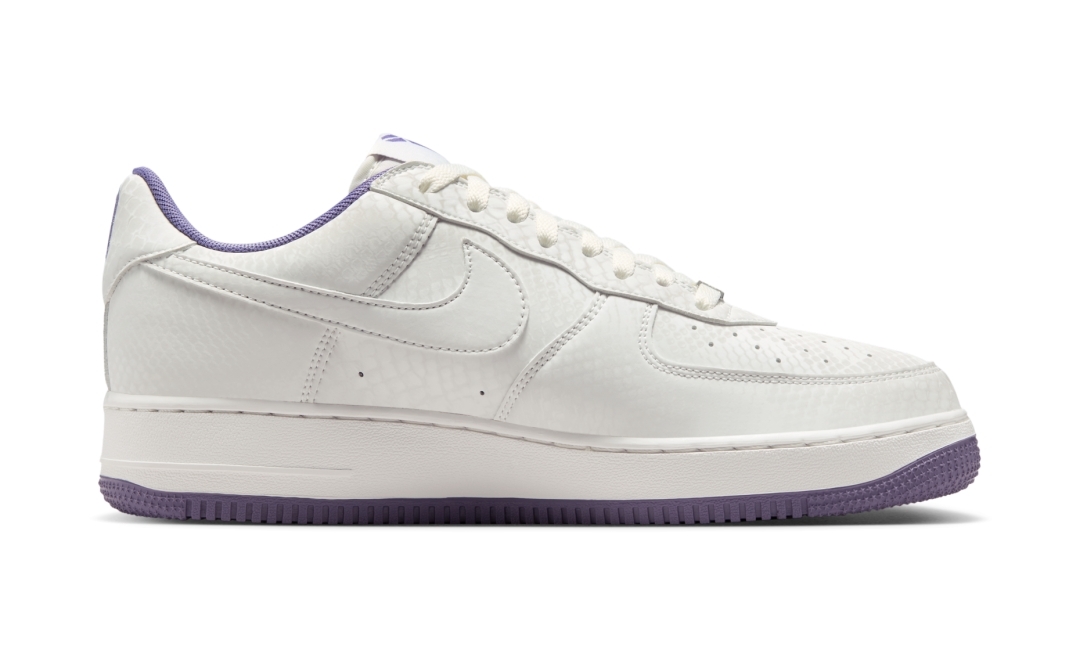 【2026年 5/15 発売予定】Kobe Bryant × NIKE AIR FORCE 1 LOW QS “Summit White/Daybreak” (コービー・ブライアント ナイキ エア フォース 1 ロー “サミットホワイト/デイブレイク”) [IB0018-102]