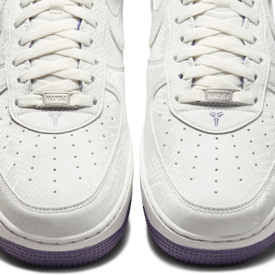 【2026年 5/15 発売予定】Kobe Bryant × NIKE AIR FORCE 1 LOW QS “Summit White/Daybreak” (コービー・ブライアント ナイキ エア フォース 1 ロー “サミットホワイト/デイブレイク”) [IB0018-102]