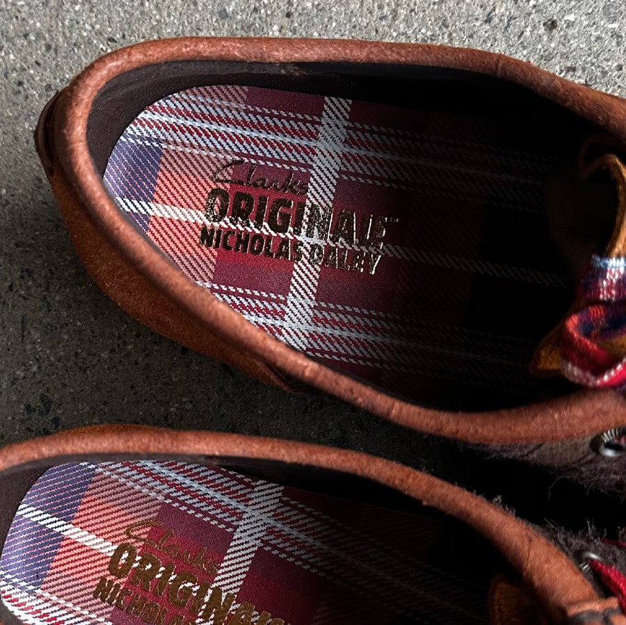 UNION TOKYO EXCLUSIVE / Clarks Originls × Nicholas Daley Wallabee “Brown Combi”が2025年 10/4 発売 (ユニオン トウキョウ クラークス オリジナルズ ニコラス・デイリー ワラビー)