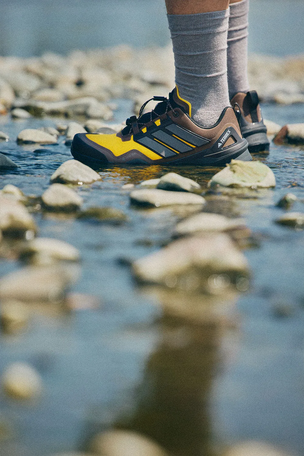 【2025年 10/4 発売】BILLY’S × adidas Originals TERREX SKYCHASER GORE-TEX “Crew Yellow/Core Black” (ビリーズ アディダス オリジナルス テレックス スカイチェイサー ゴアテックス “イエロー/ブラック”) [HQ2690]