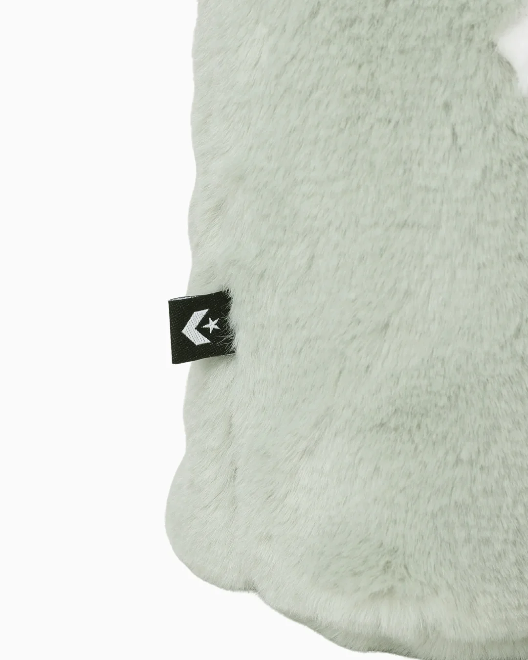 コンバースからシェブロン&スターのロゴをファーで大きくデザインしたトートバッグ「CS FUR TOTE」が2025年 9/26 発売 (CONVERSE CHEVRON&STAR) [42700020/42700021/42700022]