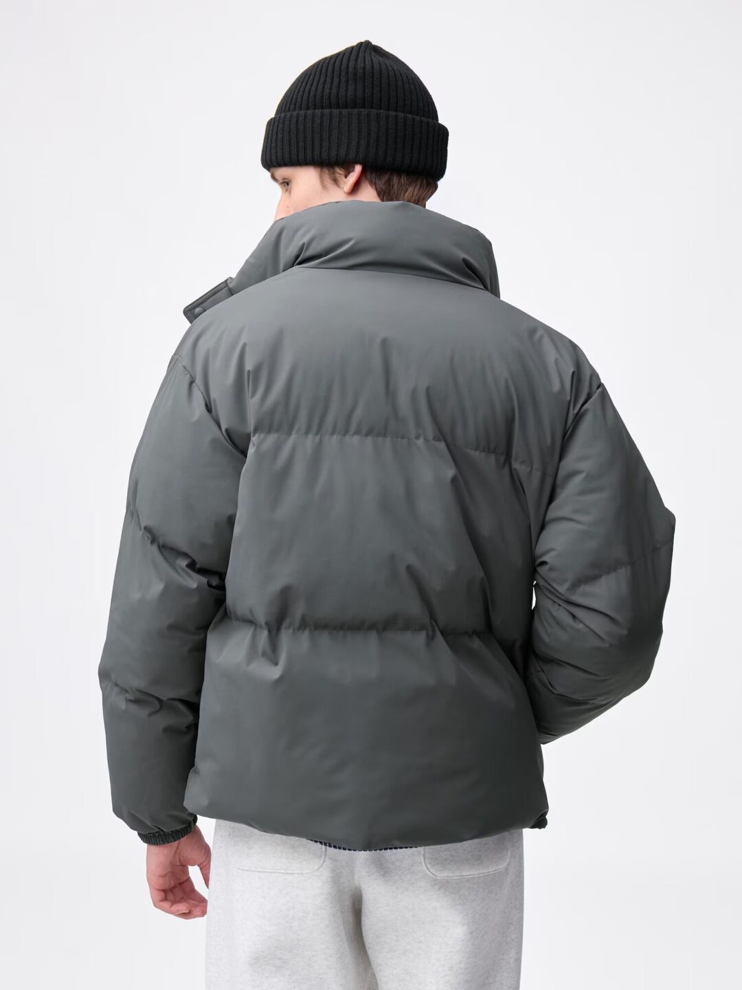 GU 2025 FW “ウォームパデッドスタンドブルゾン”が9月下旬 発売 (ジーユー)