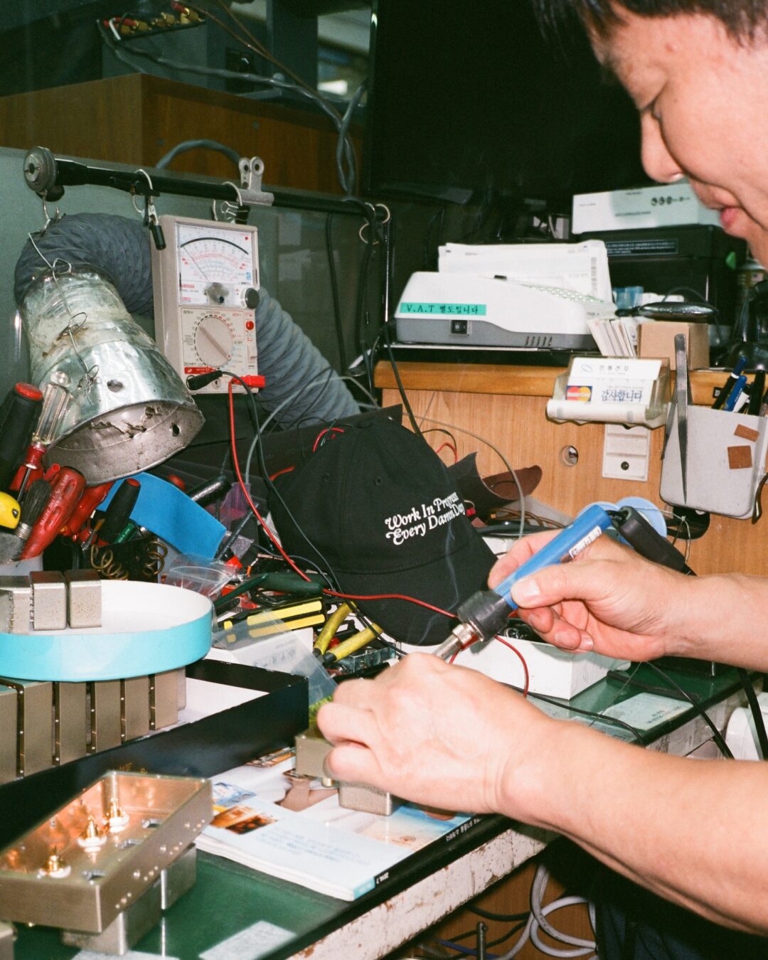 Carhartt WIP × Kompakt Record Bar 2025 FW コラボアイテムが9/19 発売 (カーハート ワークインプログレス コンパクト レコード バー 2025年 秋冬)