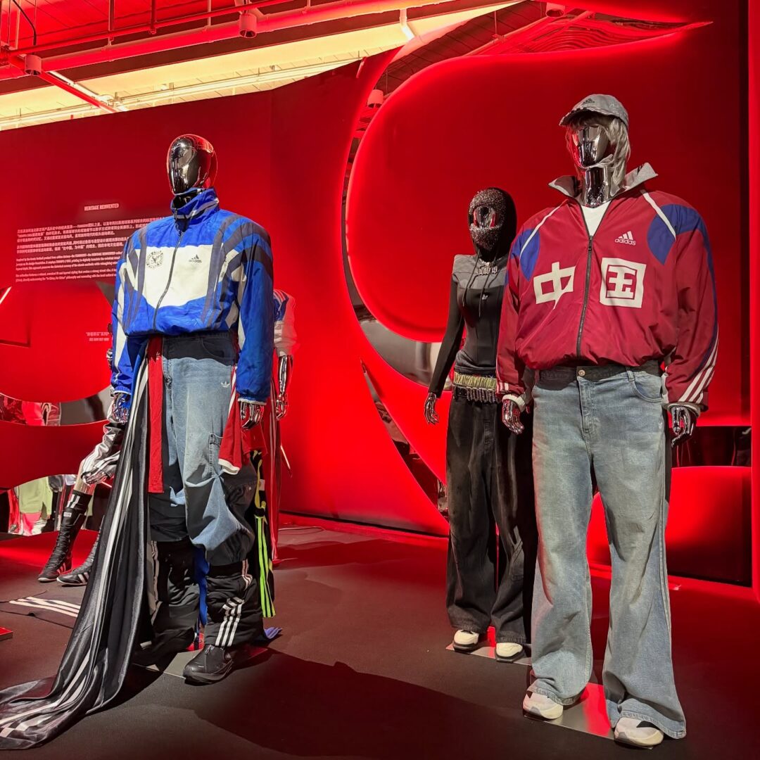 「”POWER OF THREE” at Shanghai Fashion Week」にてCLOT × adidas 最新コラボが公開 (クロット アディダス オリジナルス パワー オブ スリー 上海ファッションウィーク)