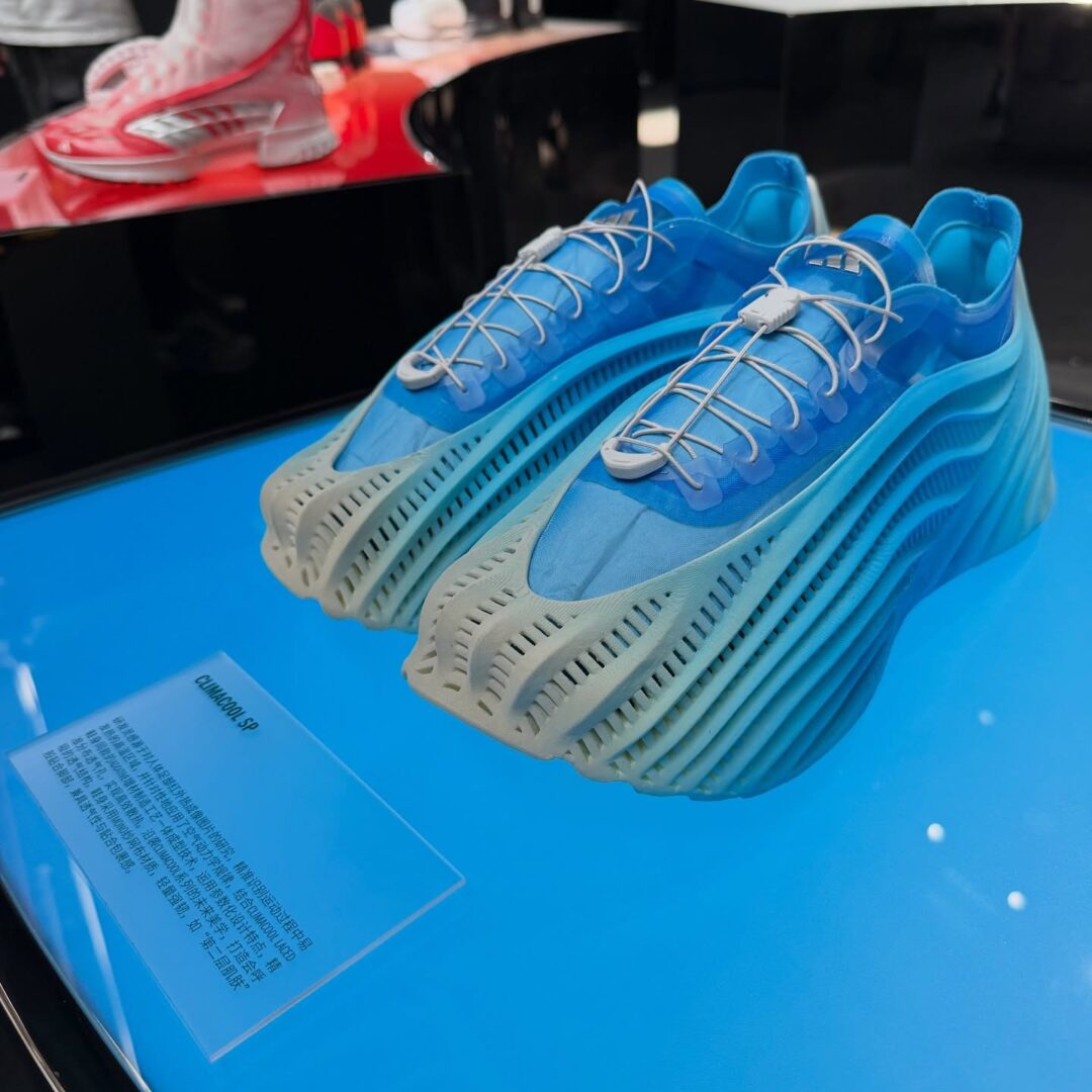 「”POWER OF THREE” at Shanghai Fashion Week」にてCLOT × adidas 最新コラボが公開 (クロット アディダス オリジナルス パワー オブ スリー 上海ファッションウィーク)