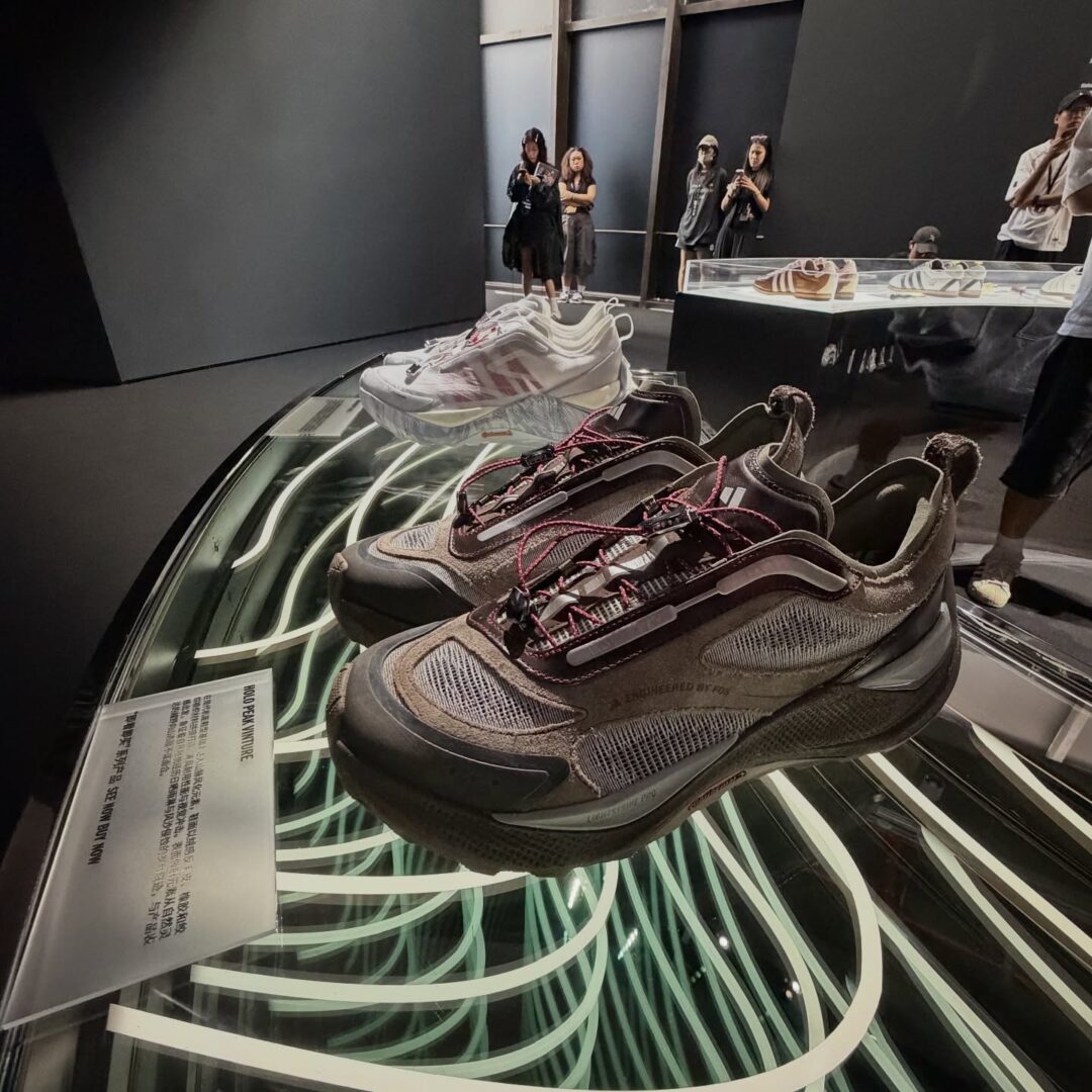 「”POWER OF THREE” at Shanghai Fashion Week」にてCLOT × adidas 最新コラボが公開 (クロット アディダス オリジナルス パワー オブ スリー 上海ファッションウィーク)