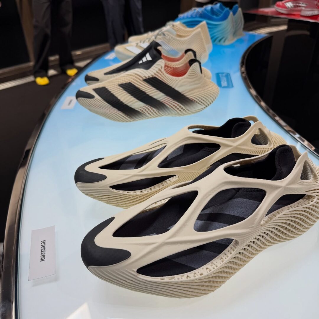 「”POWER OF THREE” at Shanghai Fashion Week」にてCLOT × adidas 最新コラボが公開 (クロット アディダス オリジナルス パワー オブ スリー 上海ファッションウィーク)