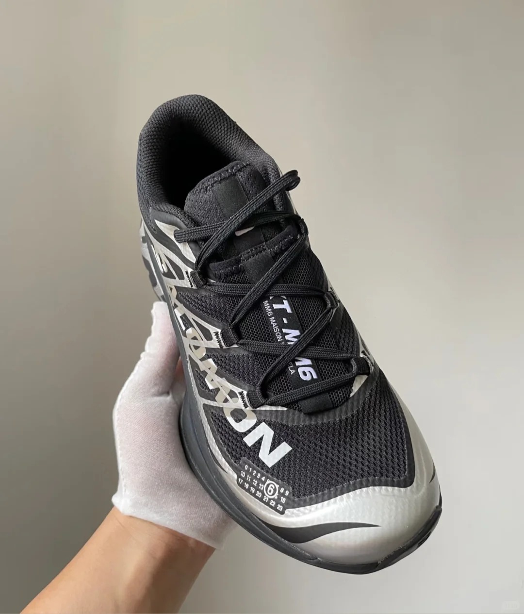 【2025年 10/16 発売予定】MM6 Maison Margiela x SALOMON XT 2025 FW (エムエム6 メゾン マルジェラ サロモン)