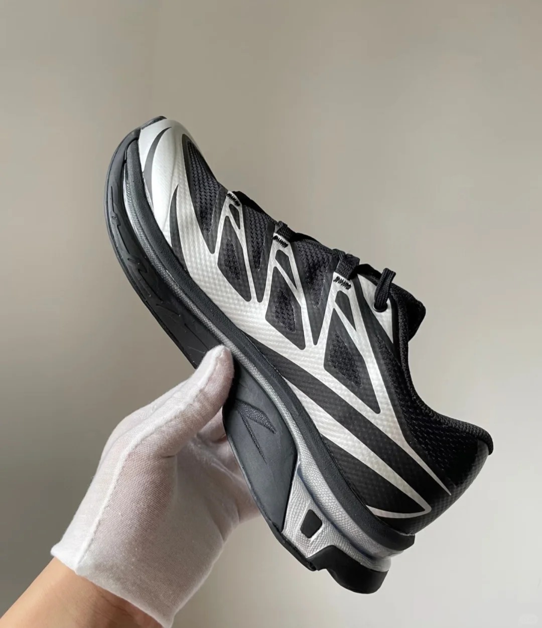 【2025年 10/16 発売予定】MM6 Maison Margiela x SALOMON XT 2025 FW (エムエム6 メゾン マルジェラ サロモン)