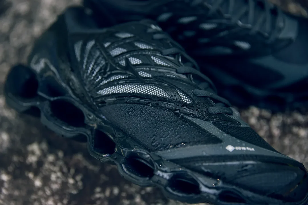【2025年 10/24 発売】Mizuno WAVE PROPHECY LS GTX GORE-TEX “Black” (ミズノ ウェーブ プロフェシー ゴアテックス) [D1GA2560-01]