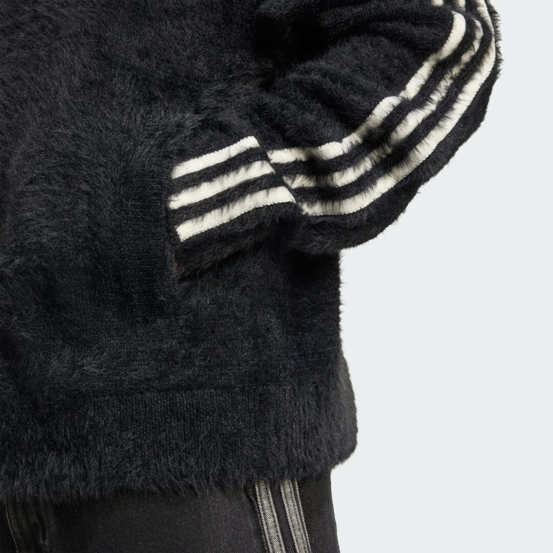フェイクモヘヤ素材の”アディダス オリジナルス クラシック トラックトップ”が2025年 11/1 発売 (adidas Originals Faux Mohair Classic Track Top) [KR5152/KR5145]
