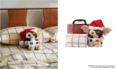 サンタの格好をしたグレムリン ギズモ ヌイグルミ "GREMLINS × NICI × JSF SANTA GIZMO DOLL with Pillow and 3D Glasses"が2025年 11月中旬 発売 (ニキ)