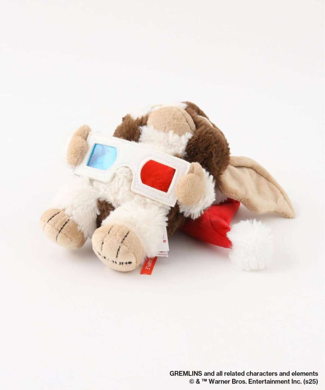 サンタの格好をしたグレムリン ギズモ ヌイグルミ “GREMLINS × NICI × JSF SANTA GIZMO DOLL with Pillow and 3D Glasses”が2025年 11月中旬 発売 (ニキ)