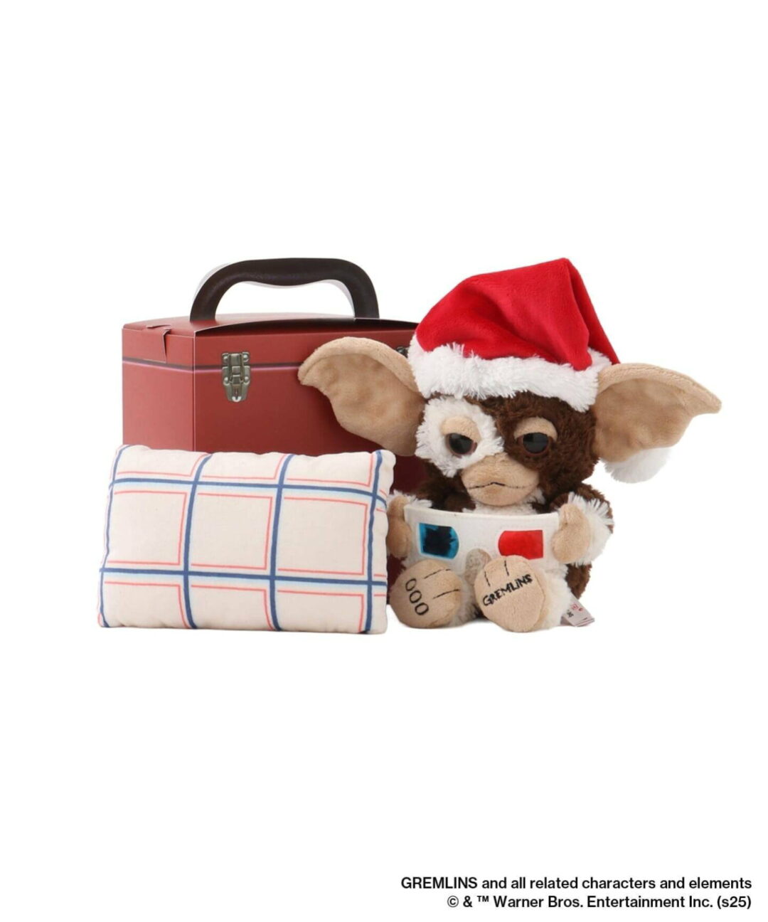 サンタの格好をしたグレムリン ギズモ ヌイグルミ “GREMLINS × NICI × JSF SANTA GIZMO DOLL with Pillow and 3D Glasses”が2025年 11月中旬 発売 (ニキ)
