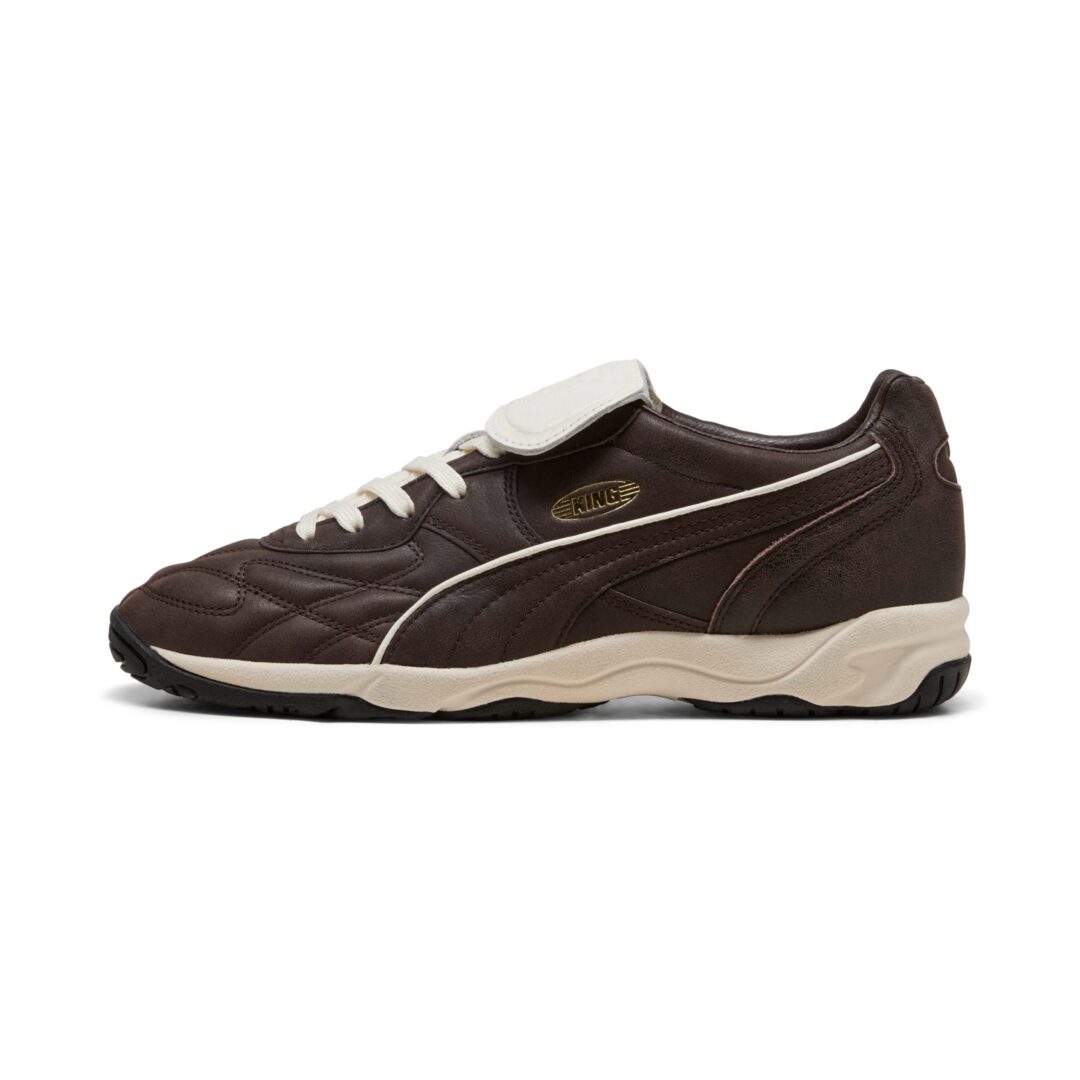 【BILLY’S EXCLUSIVE】PUMA KING INDOOR “PUMA BLACK/DARK CHOCOLATE” が2025年 10/25 発売 (ビリーズ プーマ キング インドア) [404363-02/404363-03]